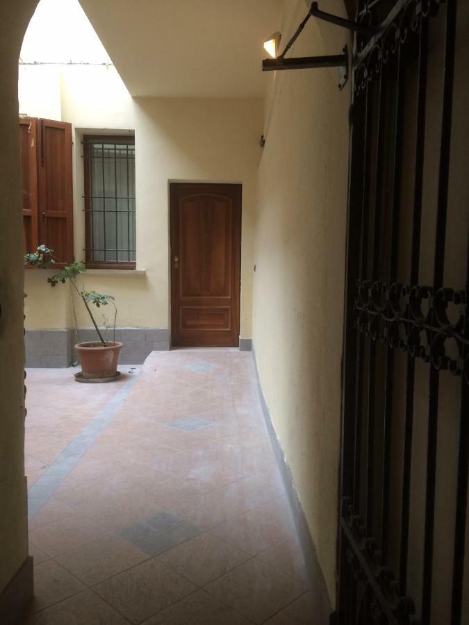 Suite Del Borgo - Affittacamere - Guest House Болонья Екстер'єр фото