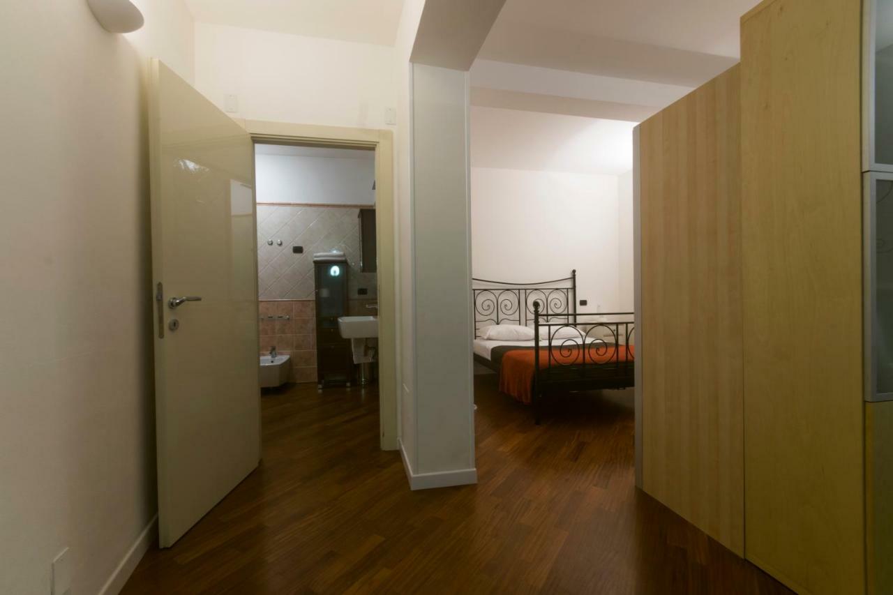 Suite Del Borgo - Affittacamere - Guest House Болонья Екстер'єр фото