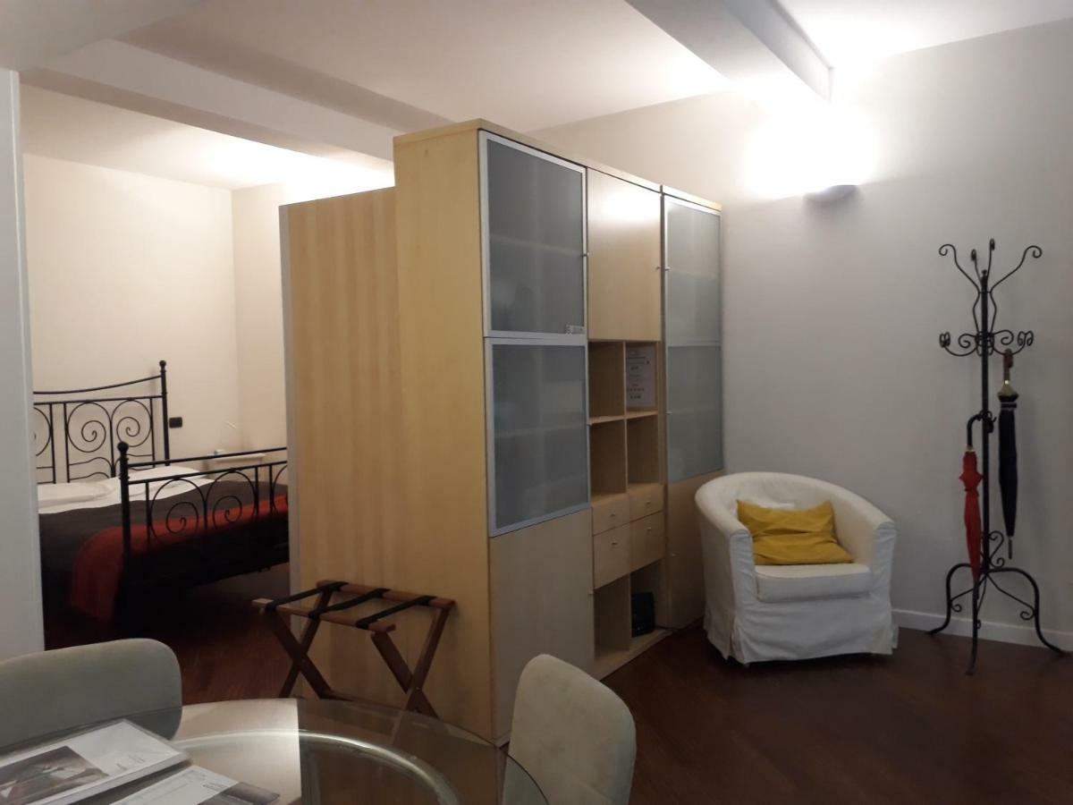 Suite Del Borgo - Affittacamere - Guest House Болонья Екстер'єр фото